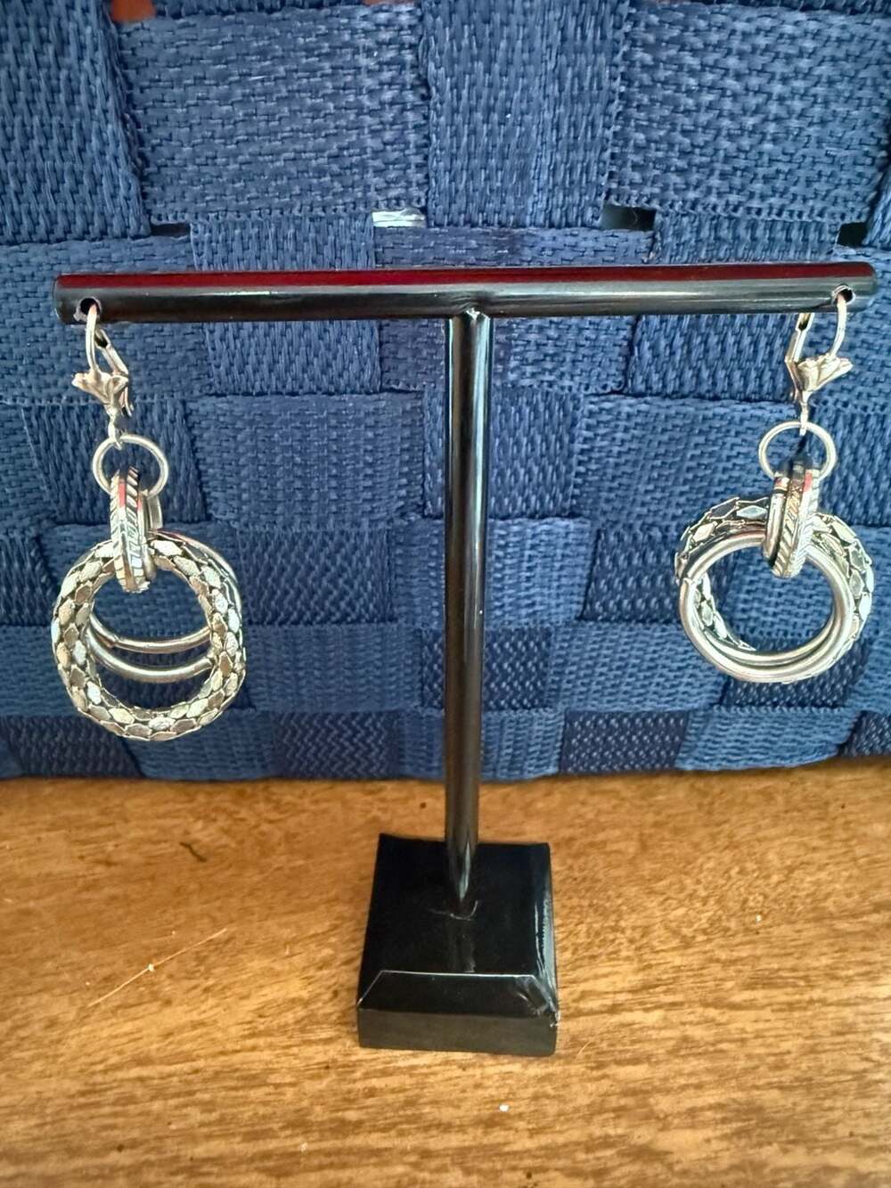 Vintage Silver Tone Graduated Interlocking Circle Dangle Earrings